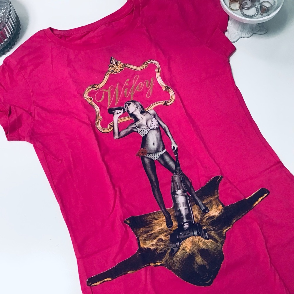 Vintage! Two In The Shirt “Wifey” Pink TShirt Sz S EUC!